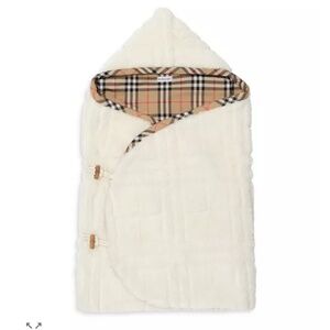 BURBERRY BRAND NEW WITH TAGS, 6-9 MONTHS FLEECE NEST